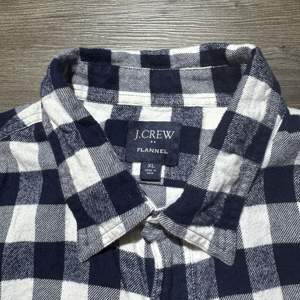 J.Crew Flannel Shirt Men's XL Blue White Buffalo Plaid Button Front Long Sleeve